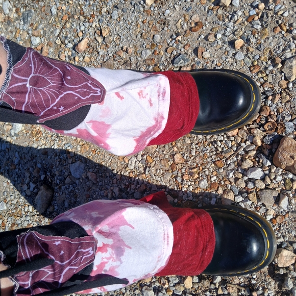 Unique, Ruffle Garter Boot Covers, Women's Leg Warmers, Gypsy Whimsigoth Skater - Picture 6 of 6